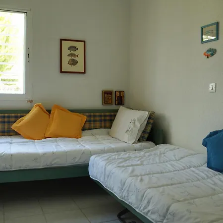 Agnanti Apartment *